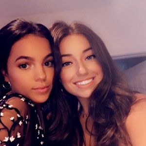 Meet your Posher, Devin